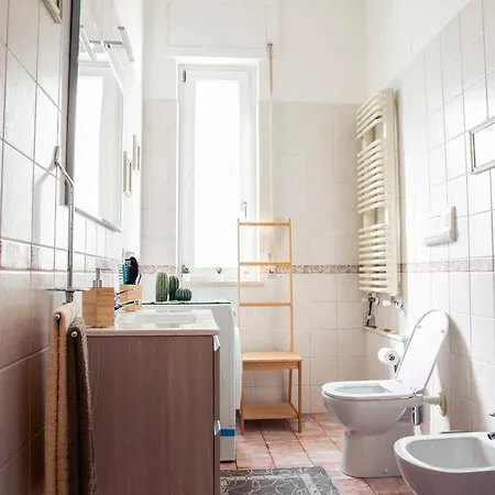 Gioviale House Apartment